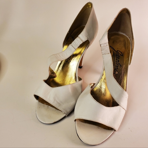 Vintage Glam 70s Open Toed Heels with Angular Strap - Picture 6 of 15